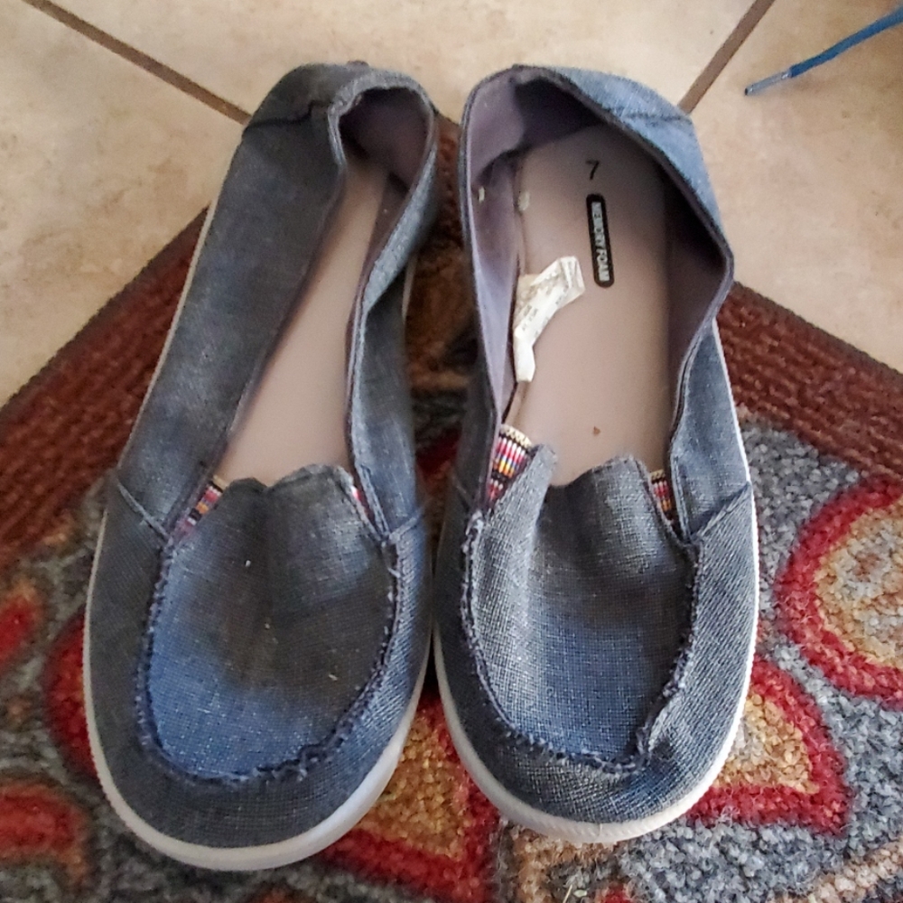 Time and Tru loafers